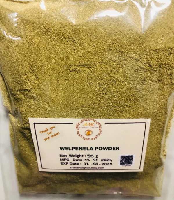 Close-up of finely ground, light green to earthy brown Welpenela Powder, showing its consistent, soft texture.