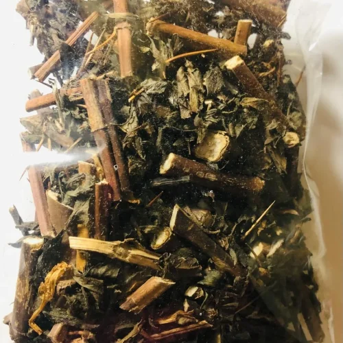 Close-up of dried whole Neeramulliya (Hygrophila auriculata) herb, showing its characteristic stems, leaves, and thorny appearance.